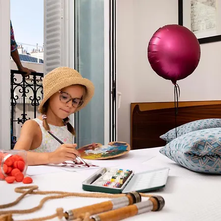 Grand Des Balcons Szálloda Párizs