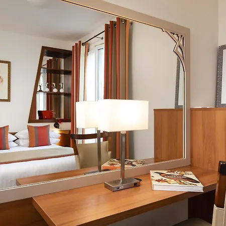 Grand Des Balcons Hotel