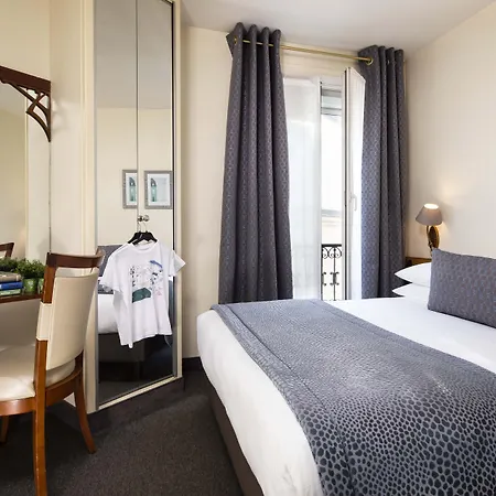 Grand Des Balcons Отель Париж