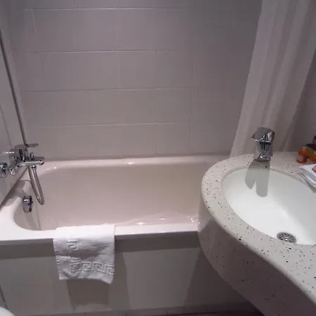 Hotel Grand Des Balcons París