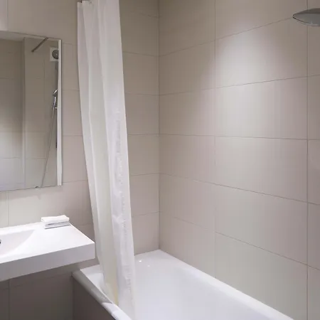 Hotel Grand Des Balcons 2*